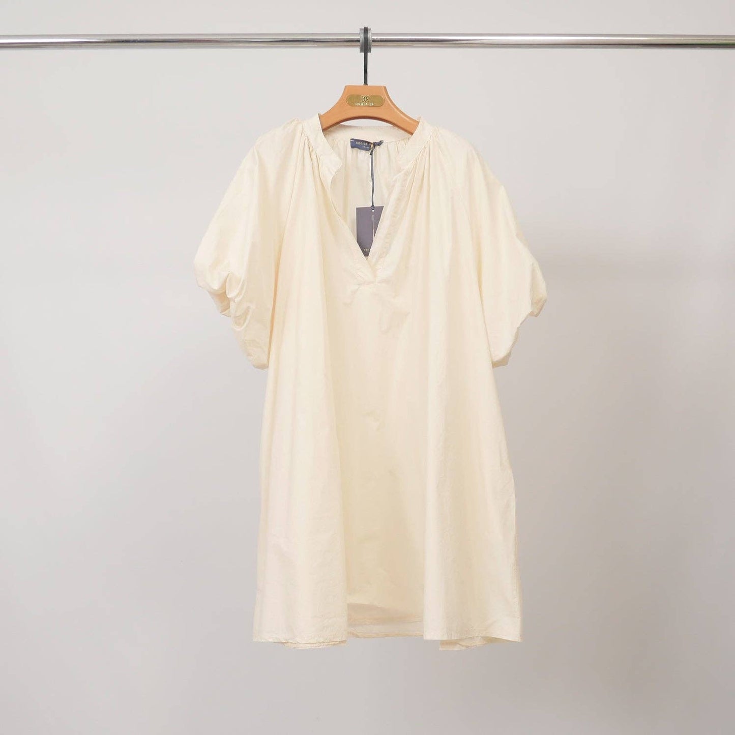 Robe ample col V manches bouffantes DB14485