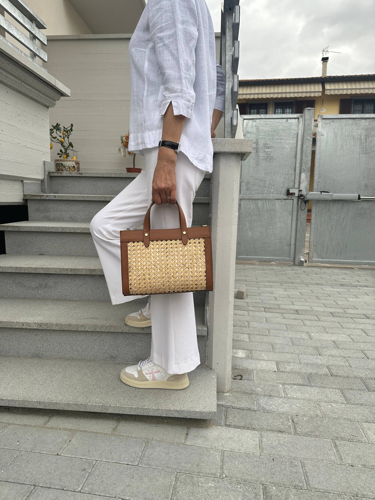 CELINE- VIENNE: Cognac (cuir)