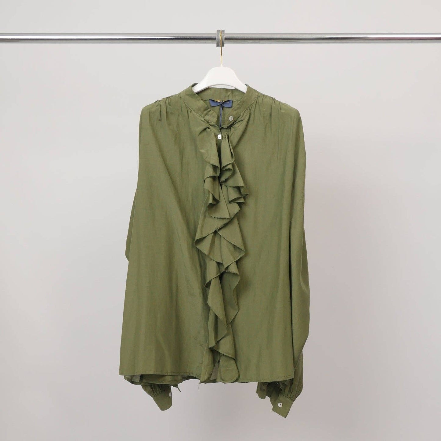 Chemise à volants col officier – DB14953: Khaki