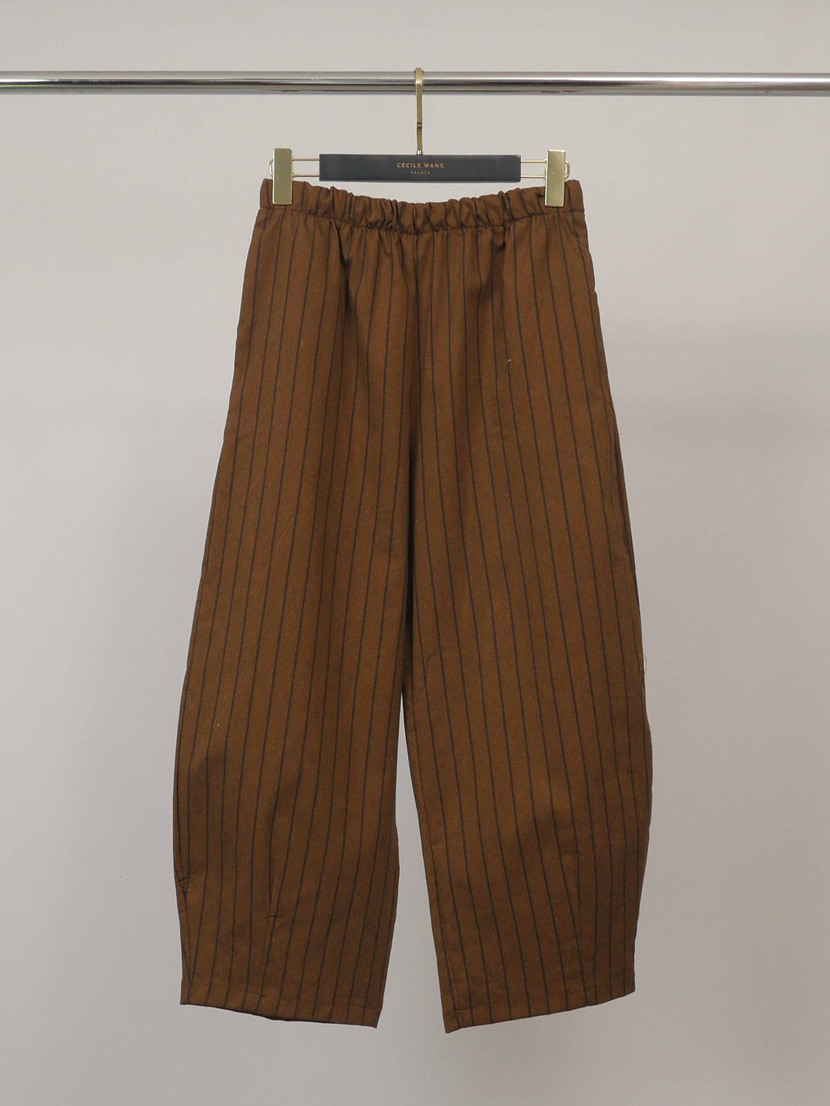 Pantalon ample à rayures verticales et taille élastique – THS67625BE2