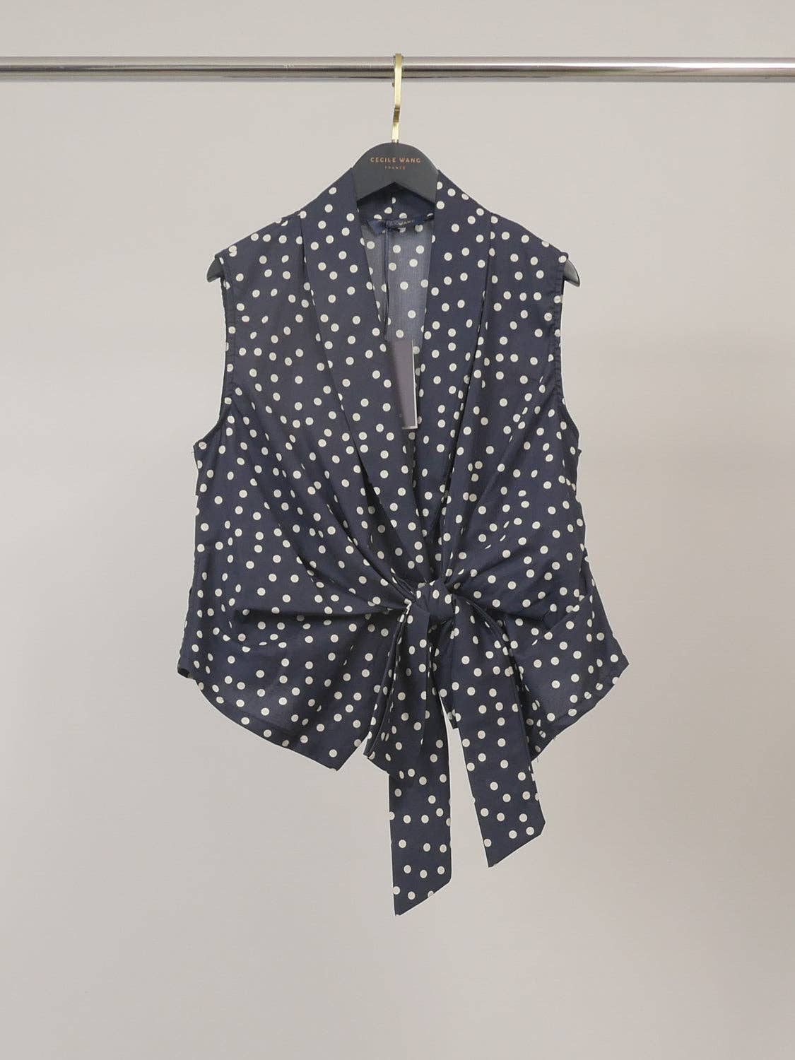 Blouse à pois cache-cœur nouée TDM53325PC15