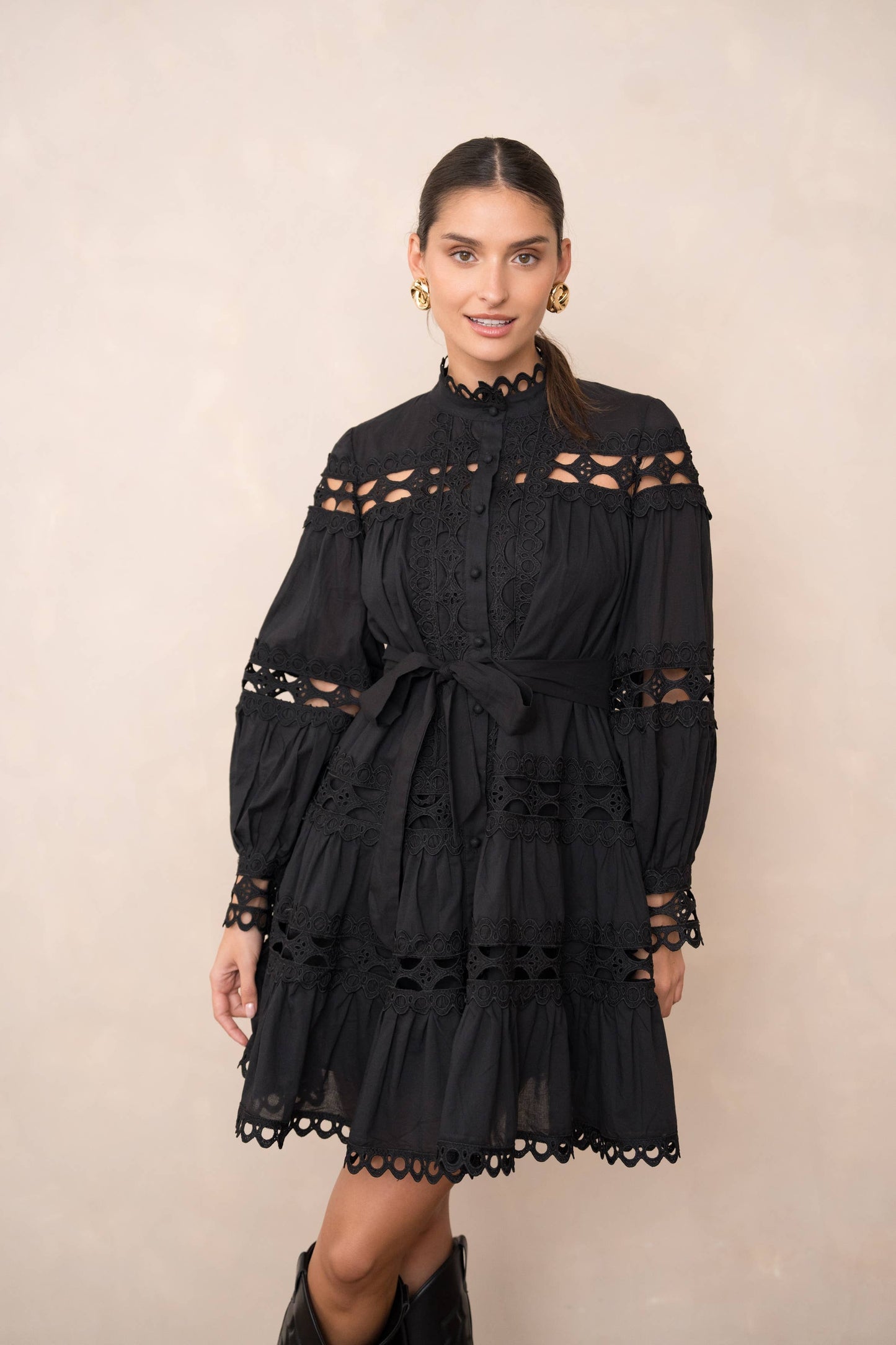 Robe courte Ellie en coton ajouré - 81033