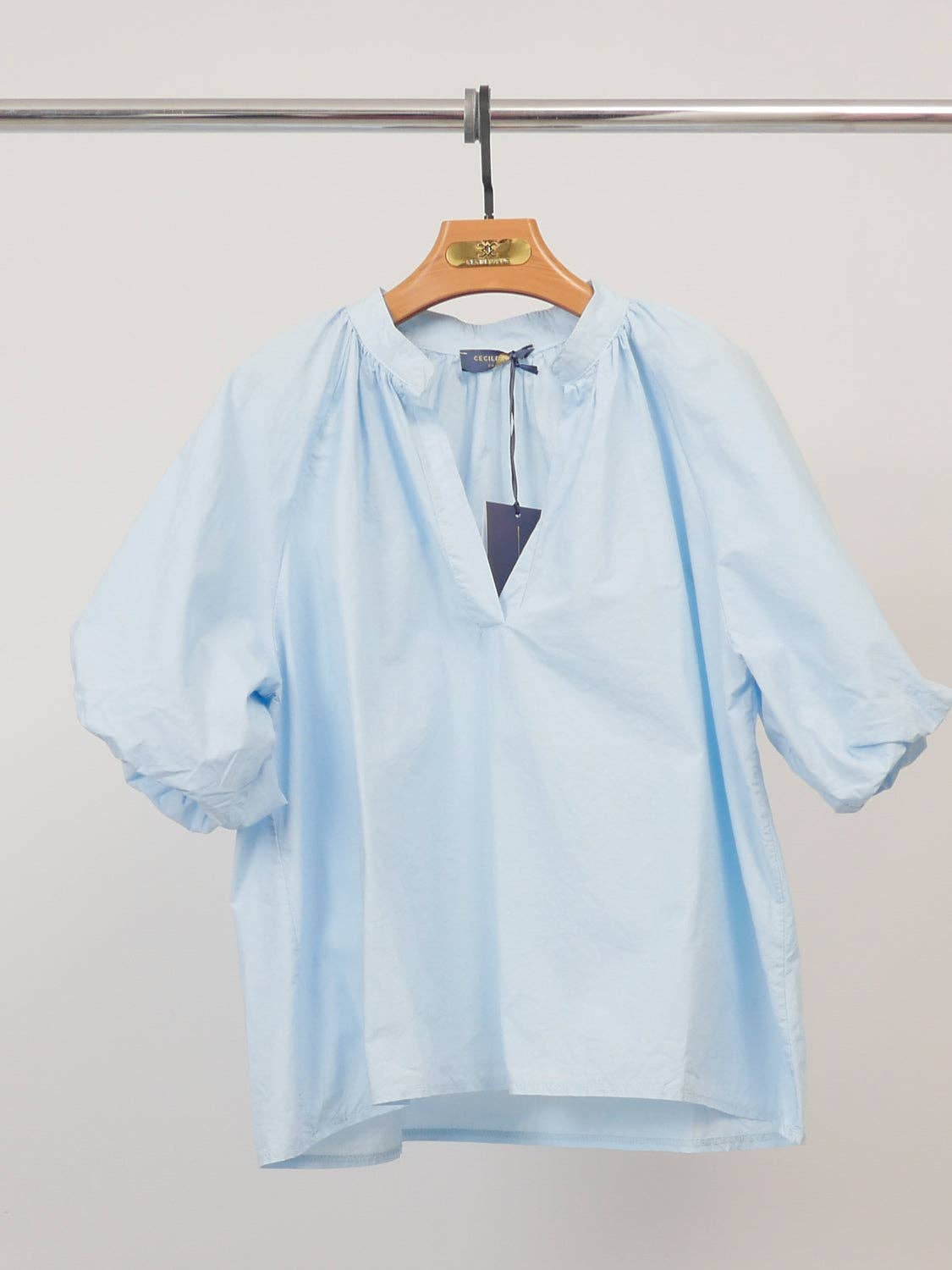 Blouse col V manches courtes DB41029