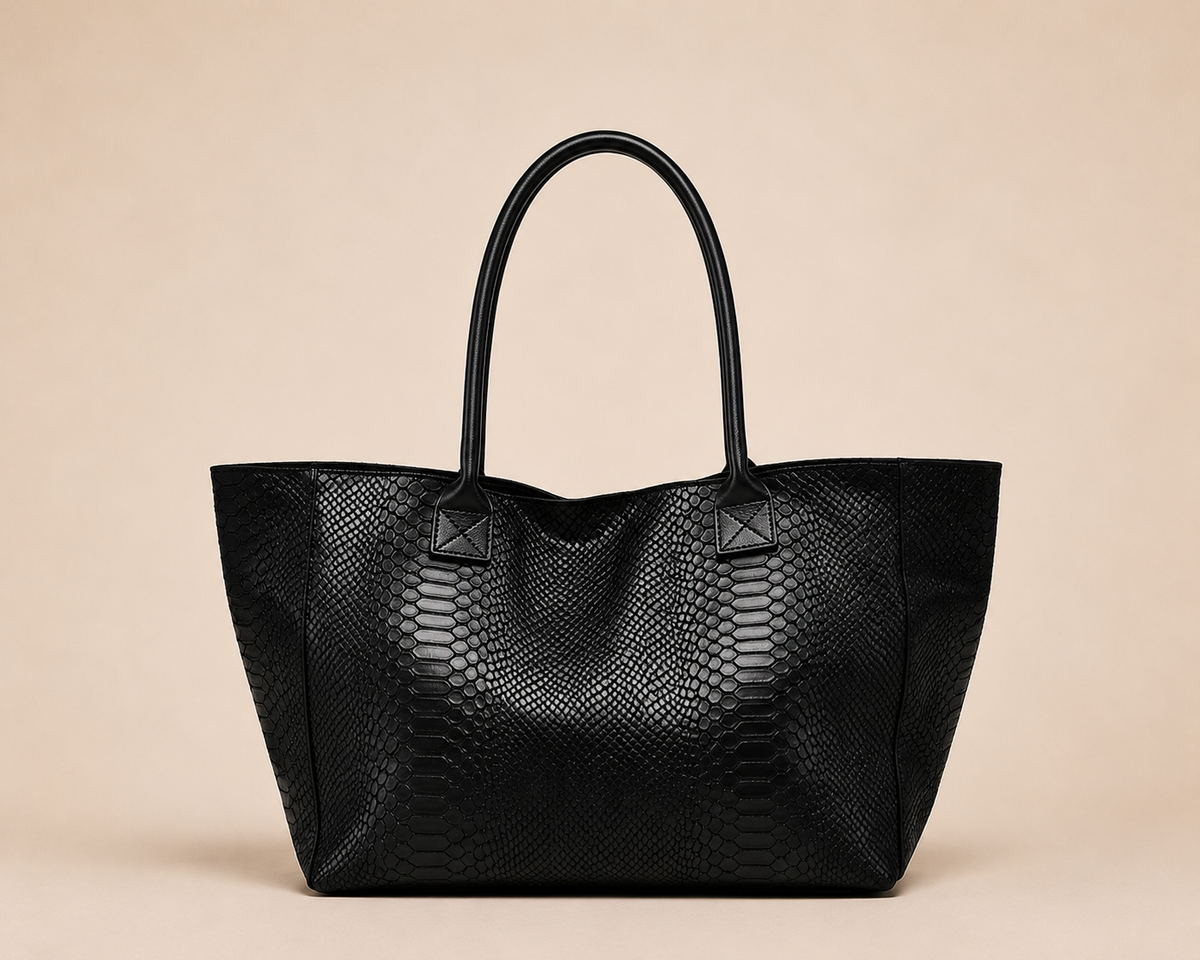 LOLA – Sac en cuir italien embossé python – Black