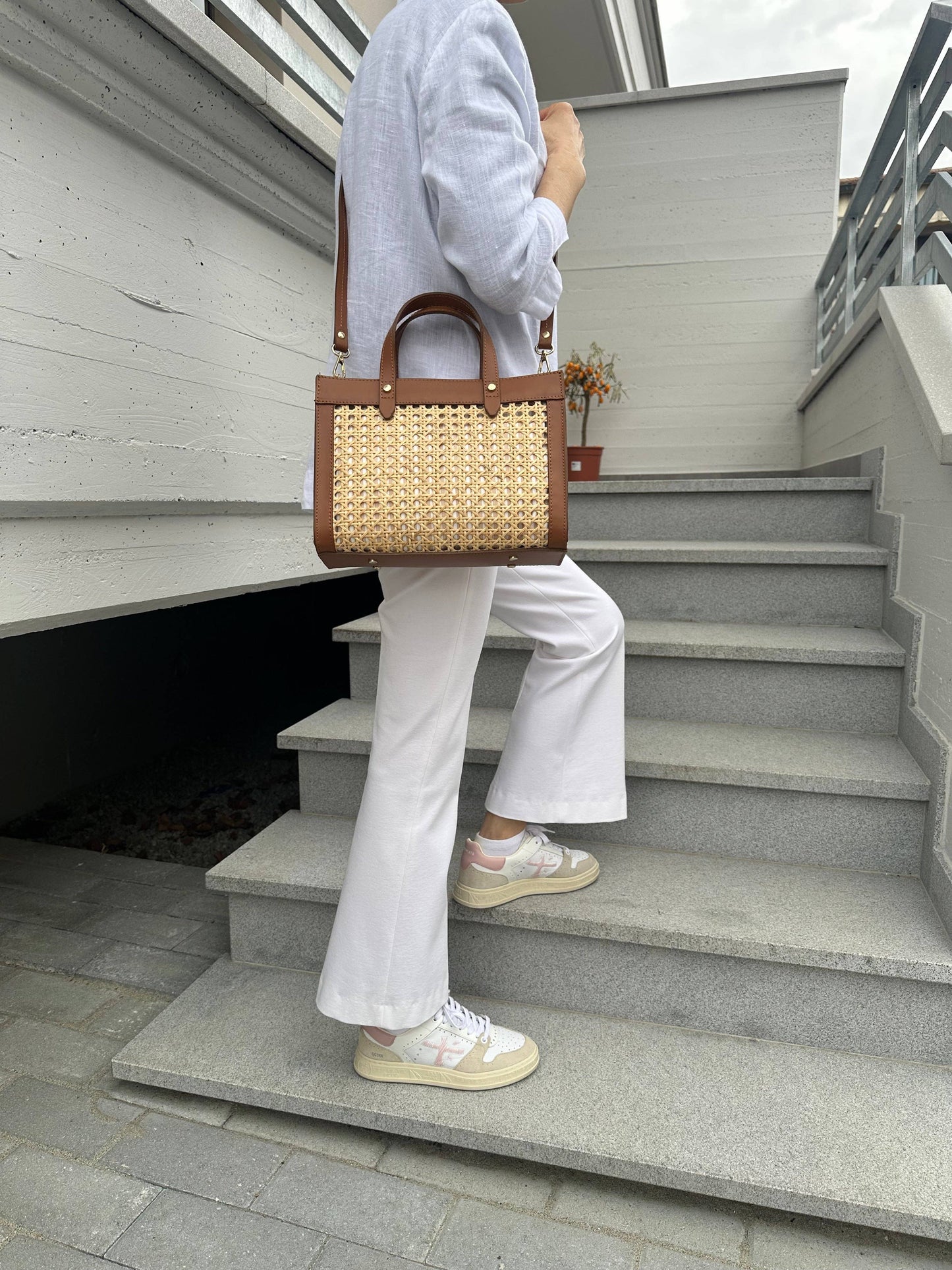 CELINE- VIENNE: Cognac (cuir)