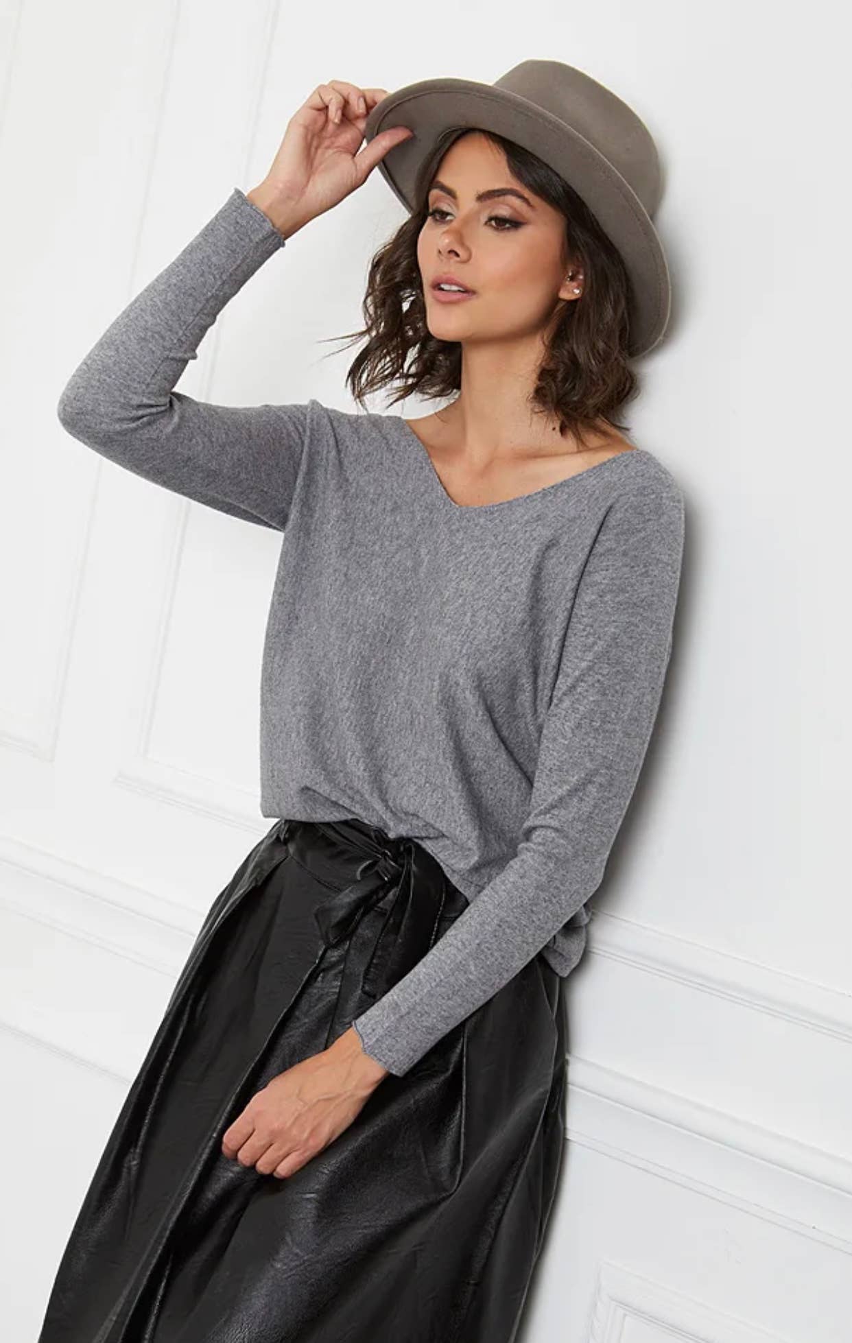 Pull REF. Gris