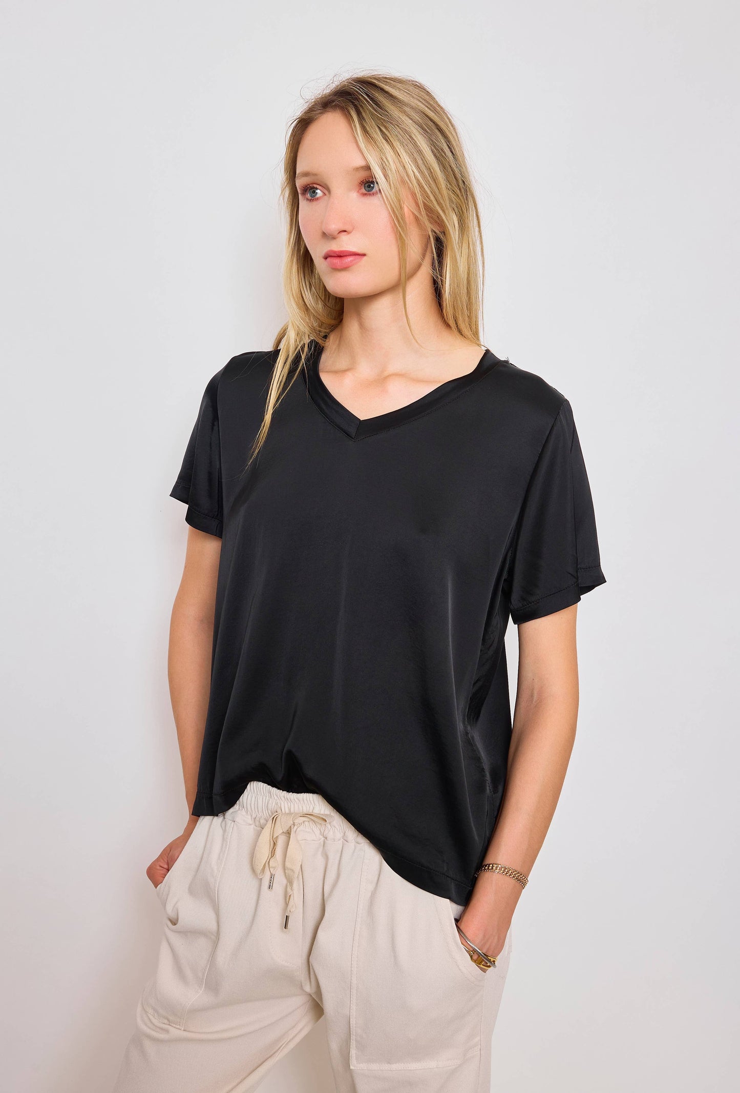 T-shirt fluide à col V