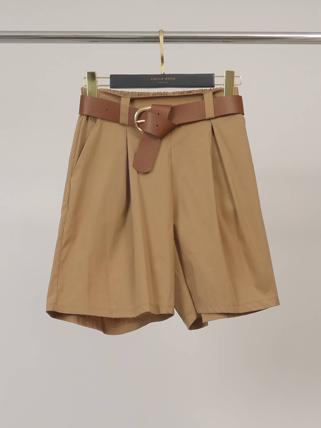 Short large en coton à ceinture bouclée TDM55525-3