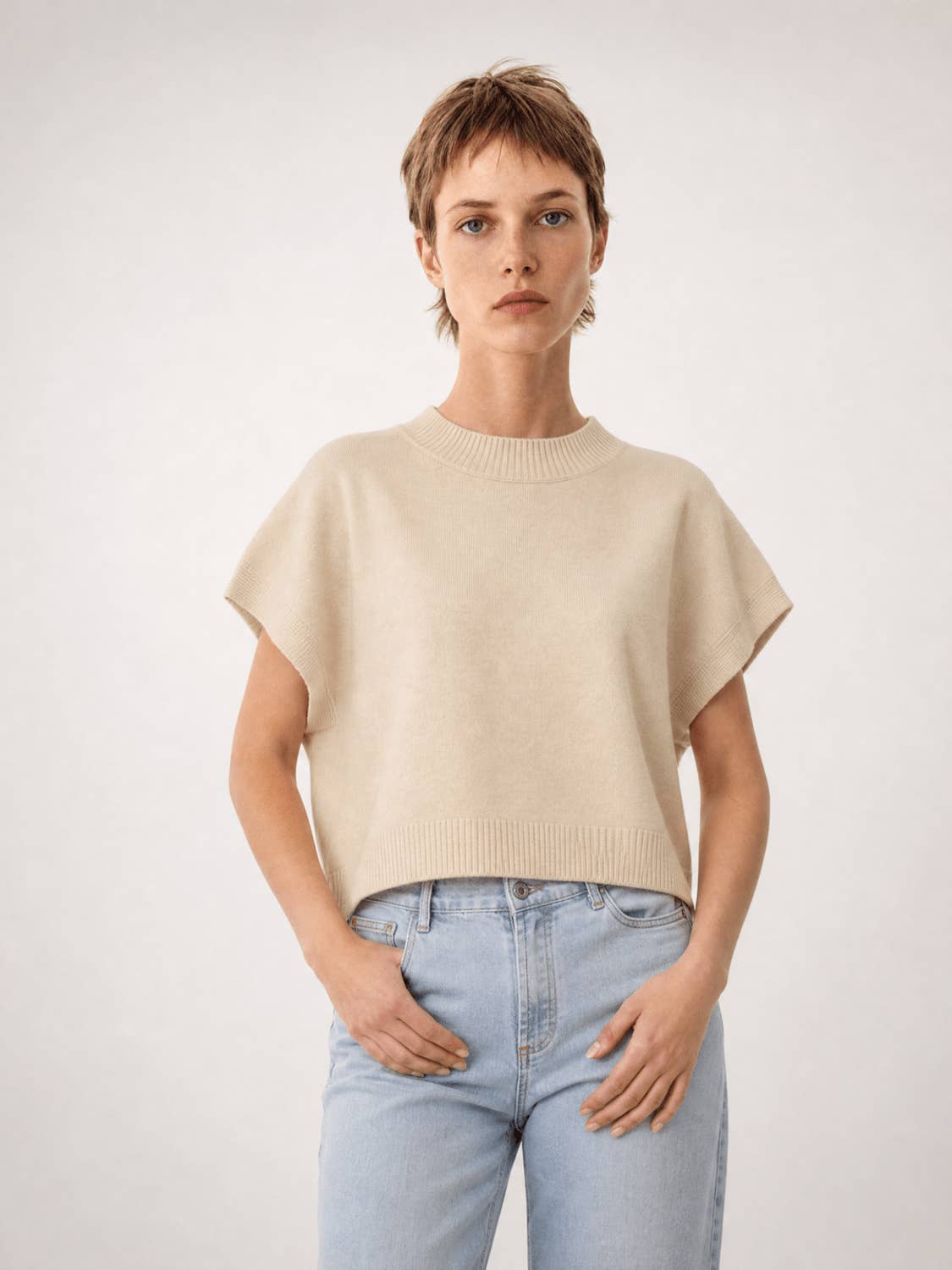Pull ample sans manches HY626035
