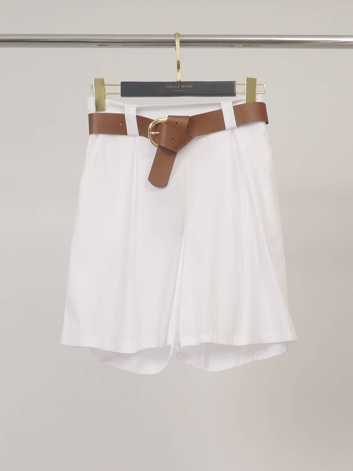 Short large en coton à ceinture bouclée TDM55525-3