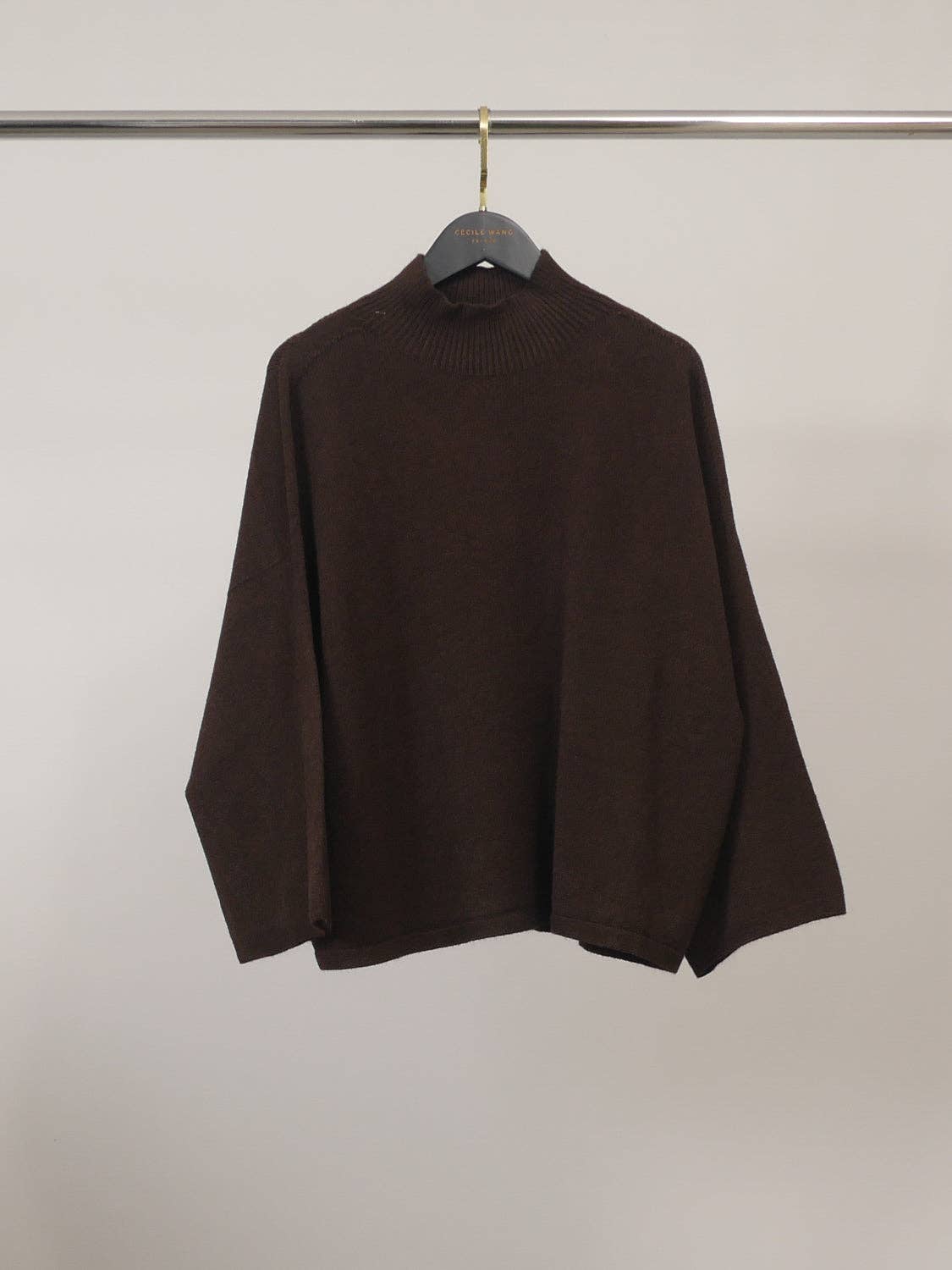 Pull ample en maille souple à col montant YF570580