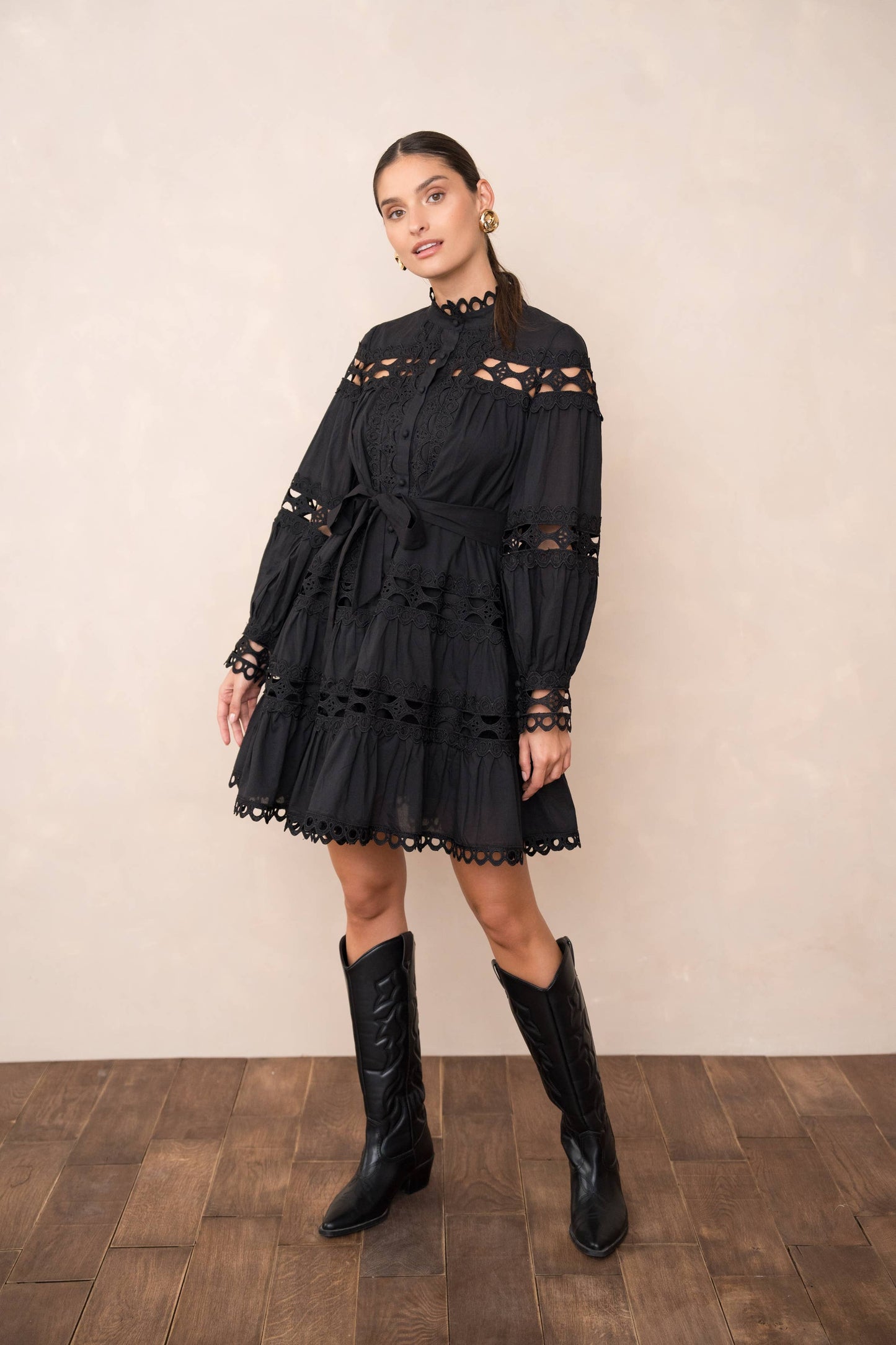 Robe courte Ellie en coton ajouré - 81033
