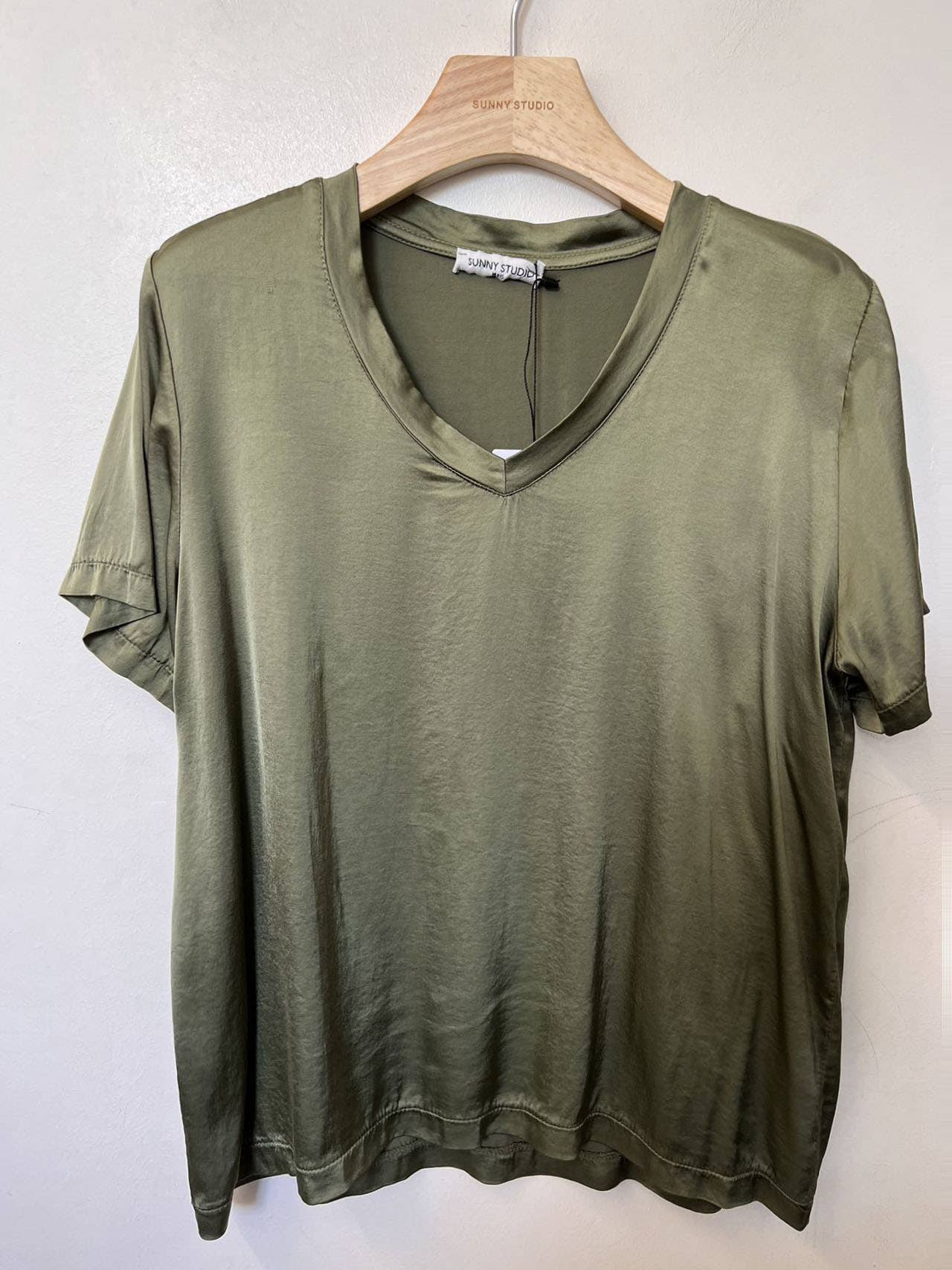 T-shirt fluide à col V