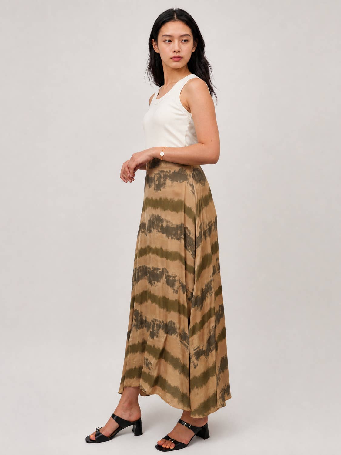 Jupe évasée en viscose satinée à imprimé brossé TDM31919-22
