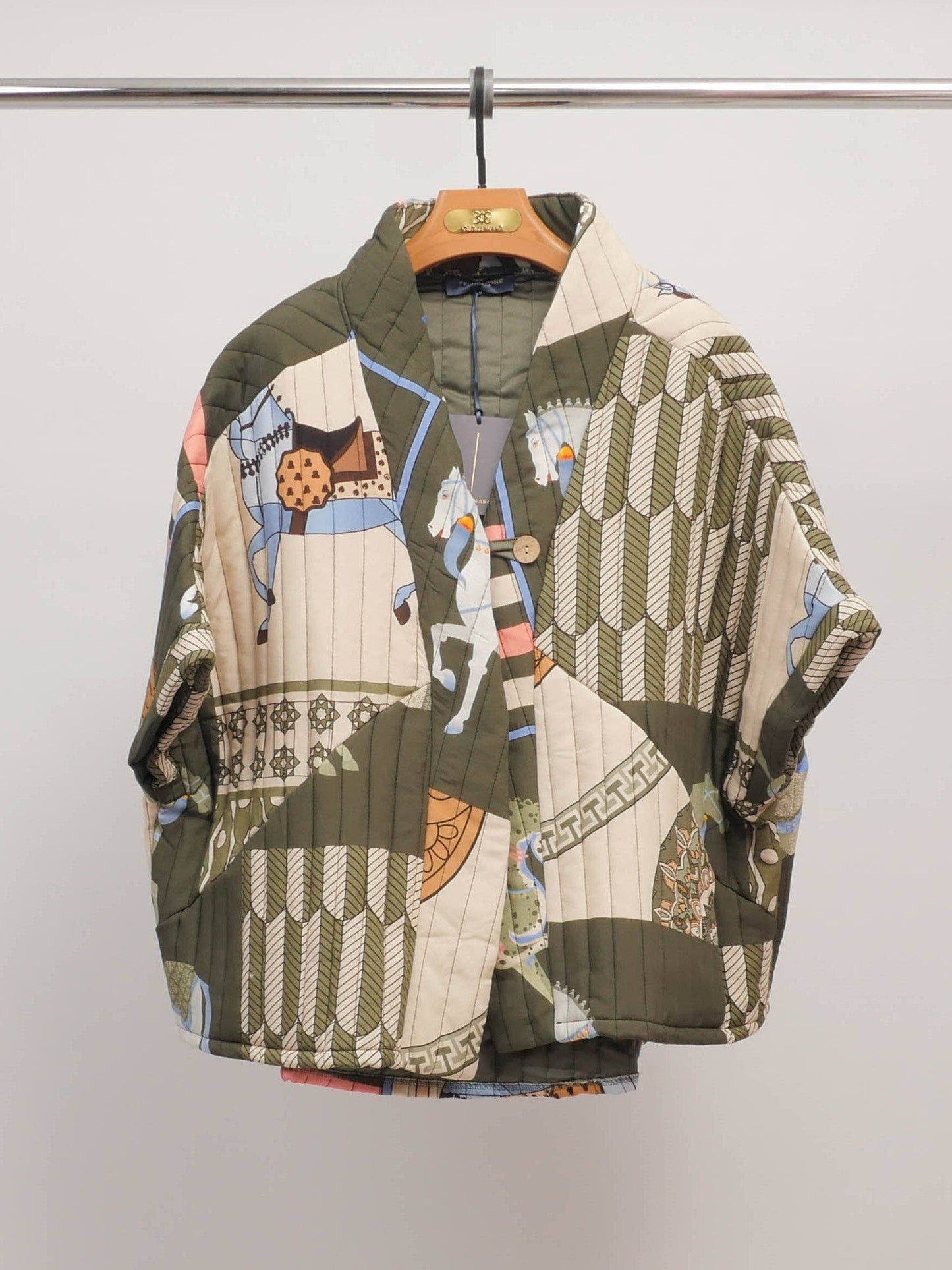Veste matelassée imprimée de motifs équestres KD8018-20