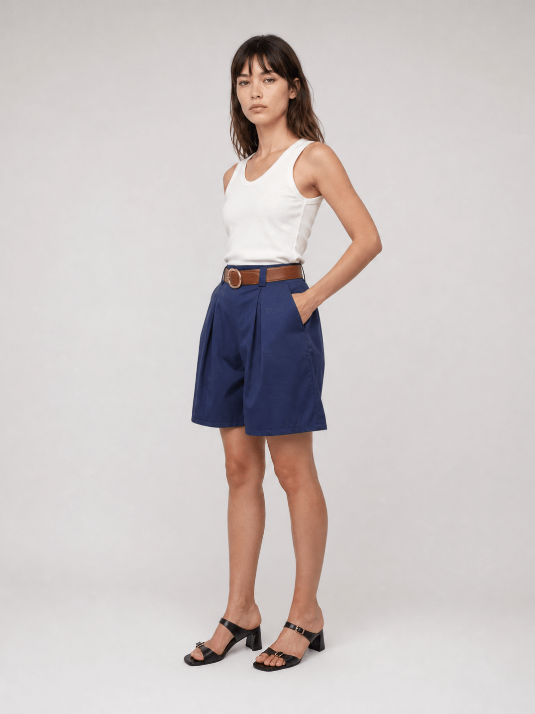 Short large en coton à ceinture bouclée TDM55525-3