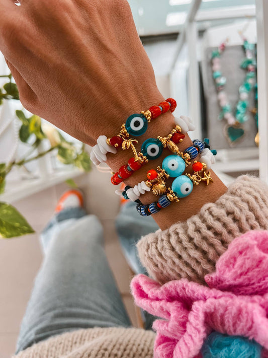 Bracelets d'été avec œil protecteur et perles semi-précieuses: Perles rouges