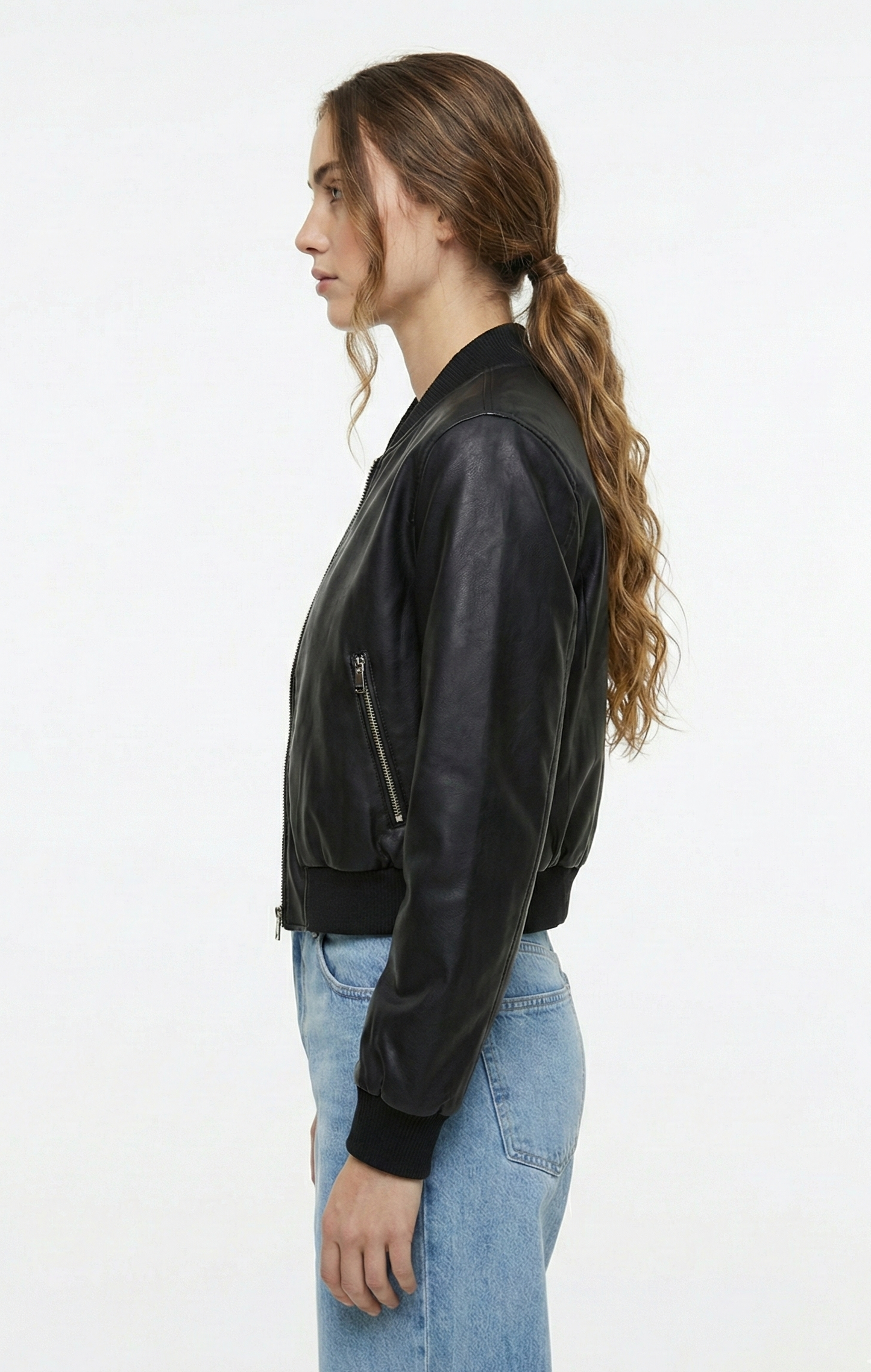 BOMBER COURT EN SIMILICUIR: Black