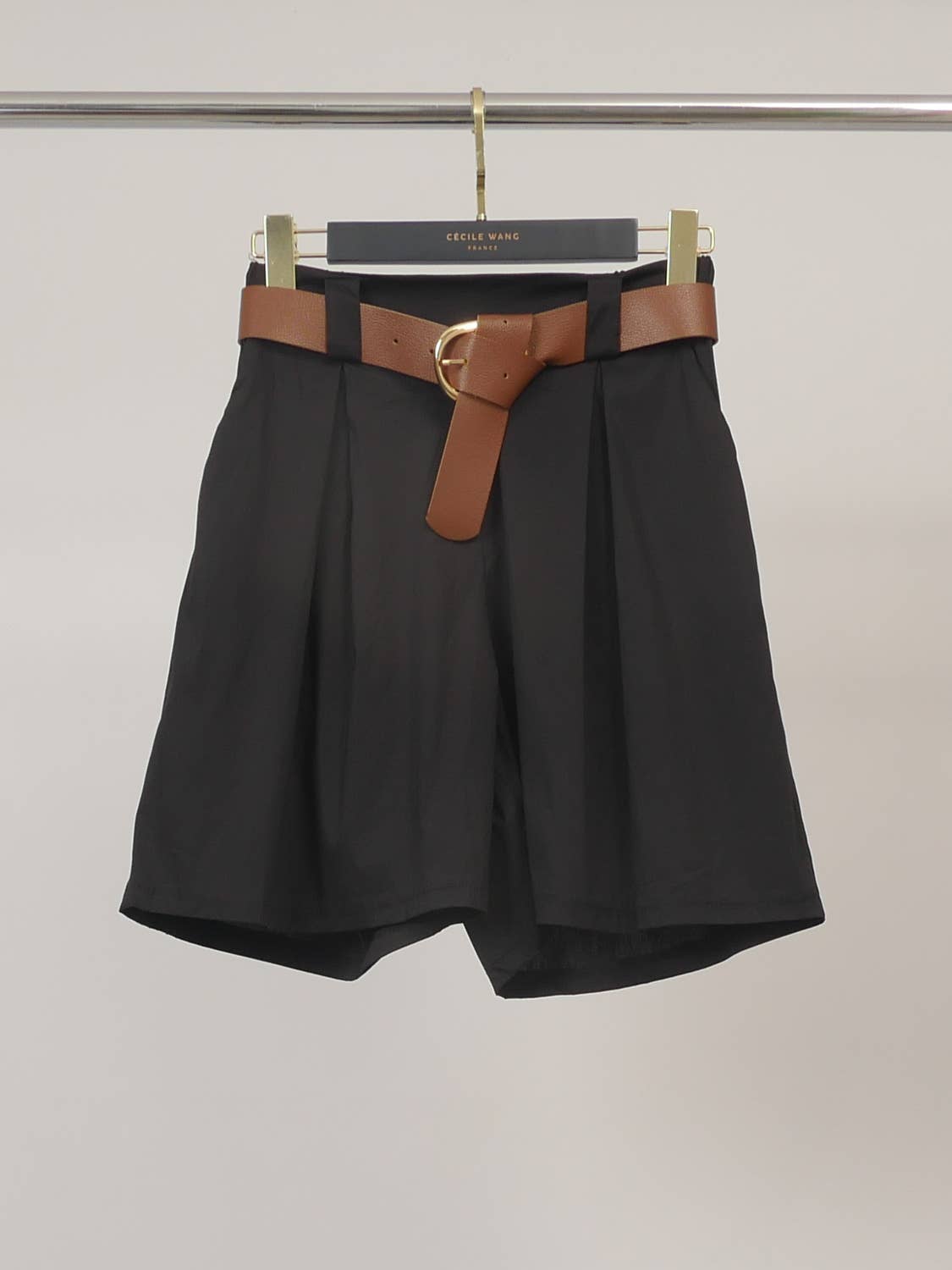 Short large en coton à ceinture bouclée TDM55525-3