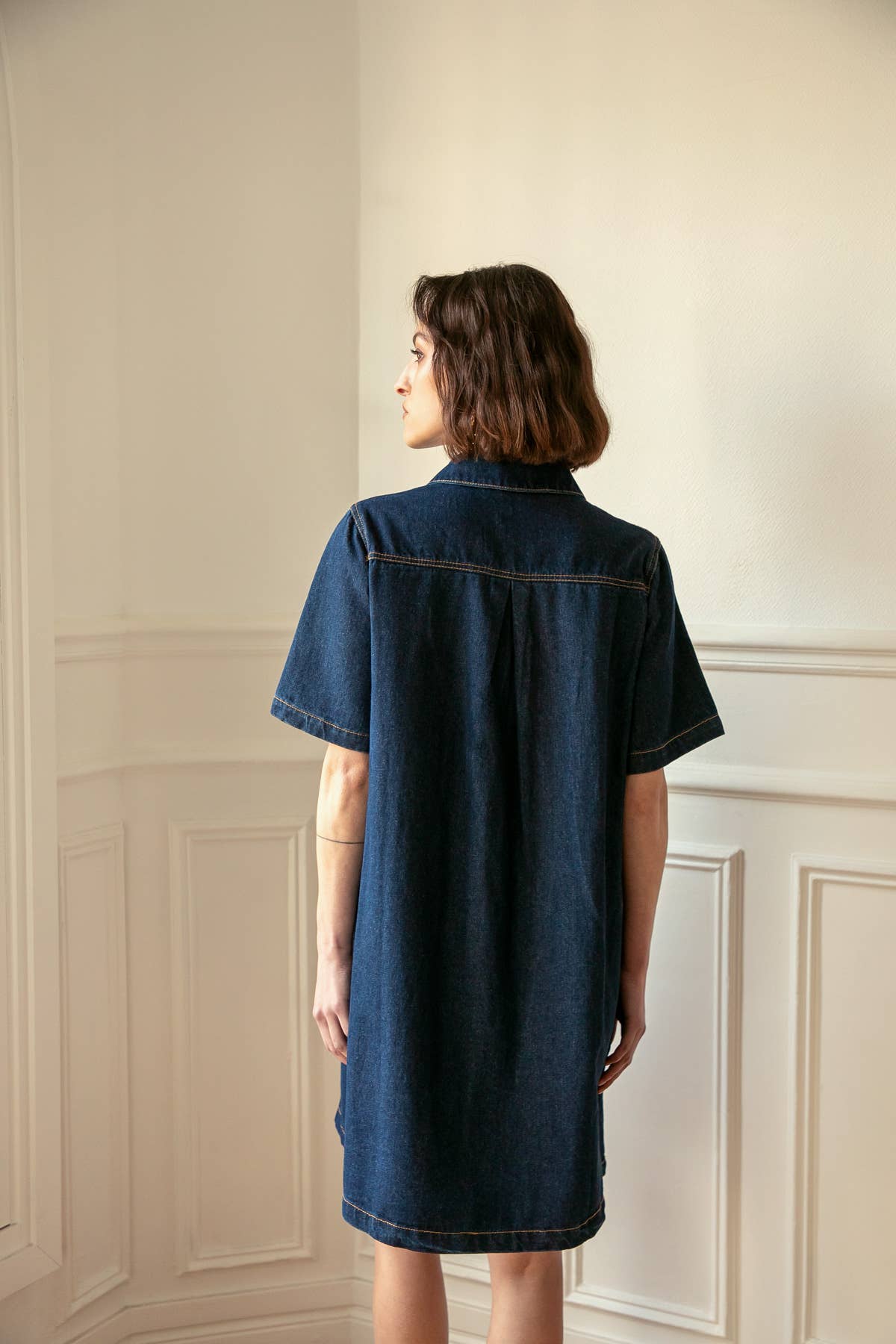Robe Dalia en denim à col chemise: Bleu Foncé