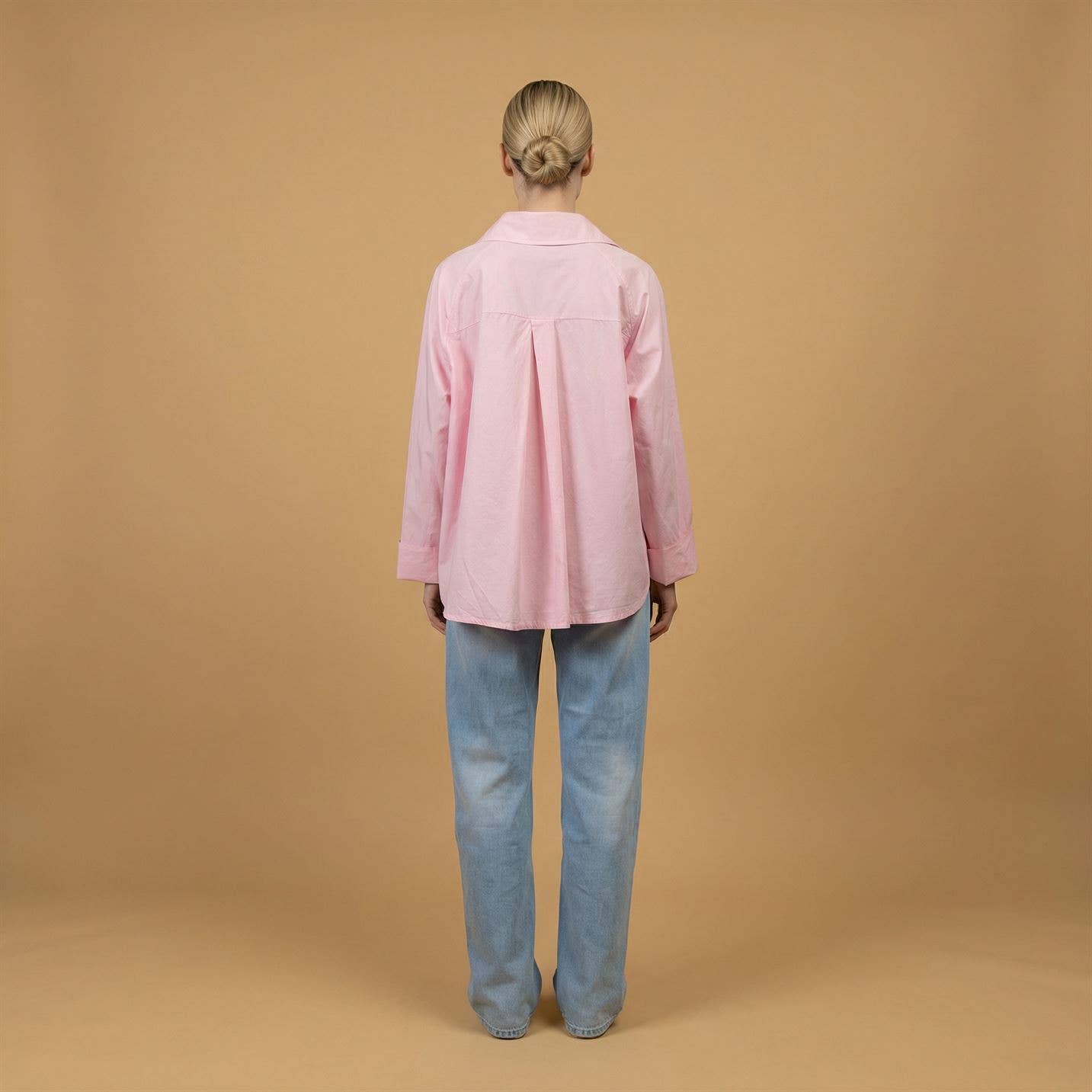 Chemise en coton à boutonnage asymétrique – DB14916: Blanc