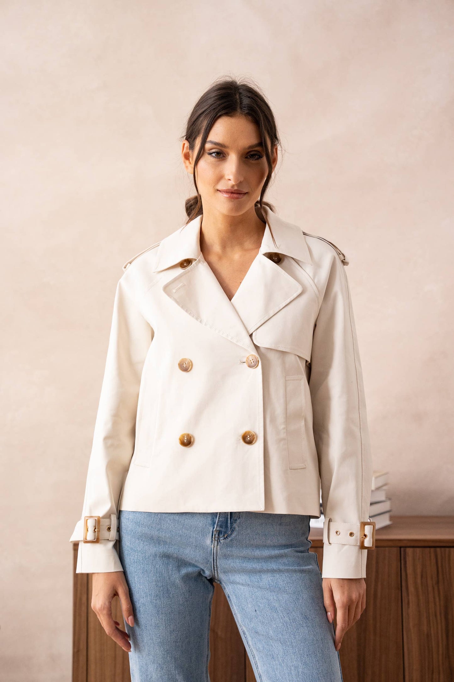 Trench cropped uni en coton mélangé: Blanc
