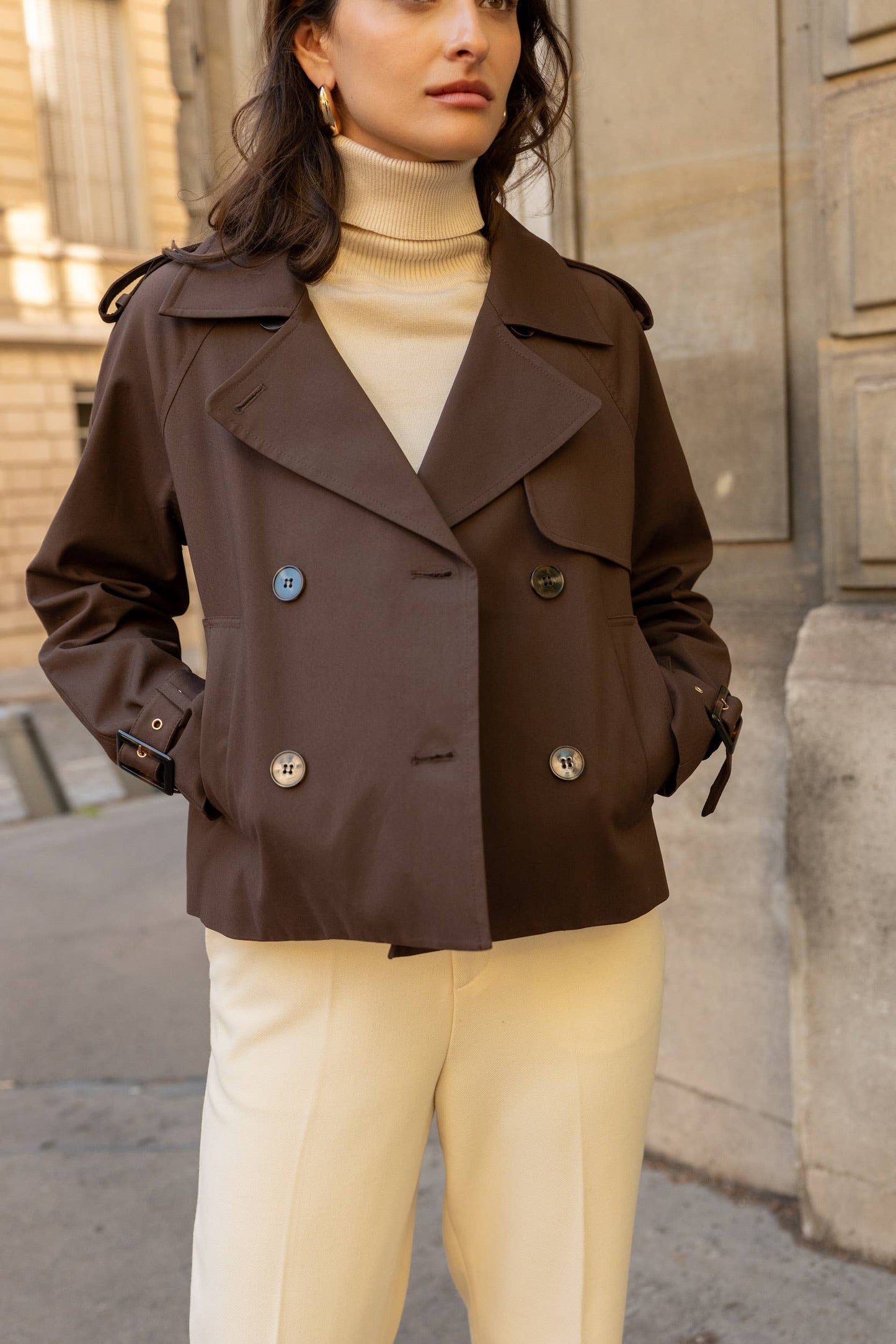 Trench cropped uni en coton mélangé: Blanc