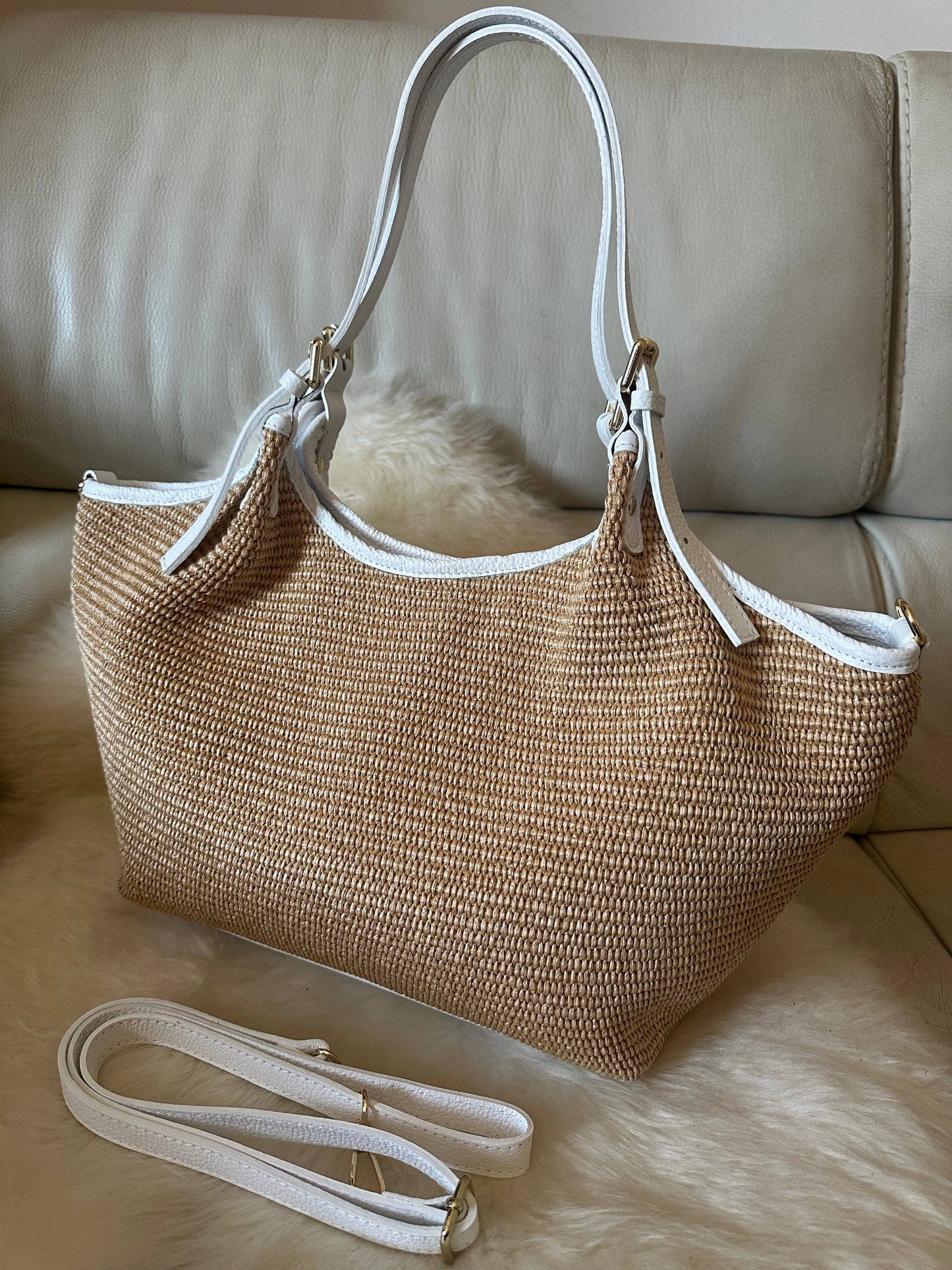 Sac à bandoulière Thaï en raphia et cuir véritable: Noir