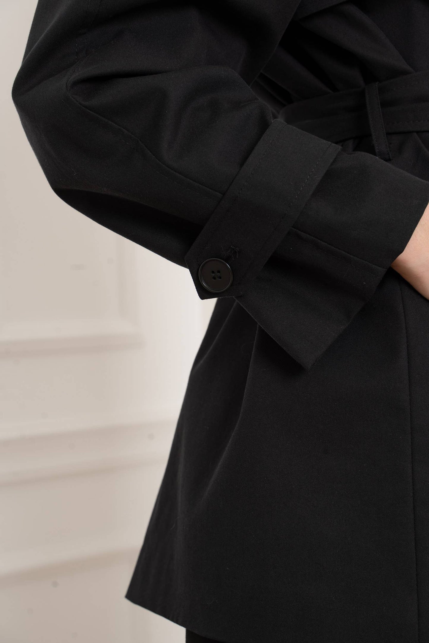 Trench mi-long ceinturé: Noir