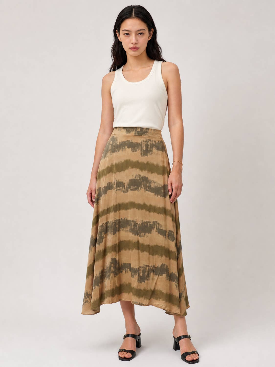 Jupe évasée en viscose satinée à imprimé brossé TDM31919-22