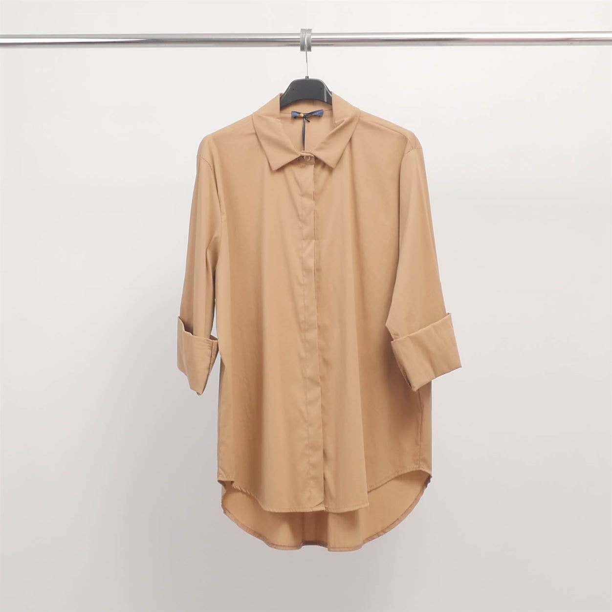 Chemise à patte invisible coupe droite – Jaune C