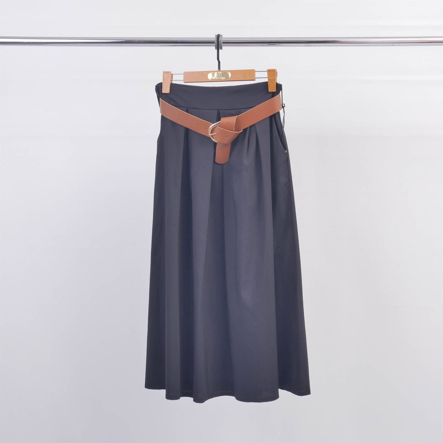 Jupe mi-longue évasée avec ceinture TDM52123-16