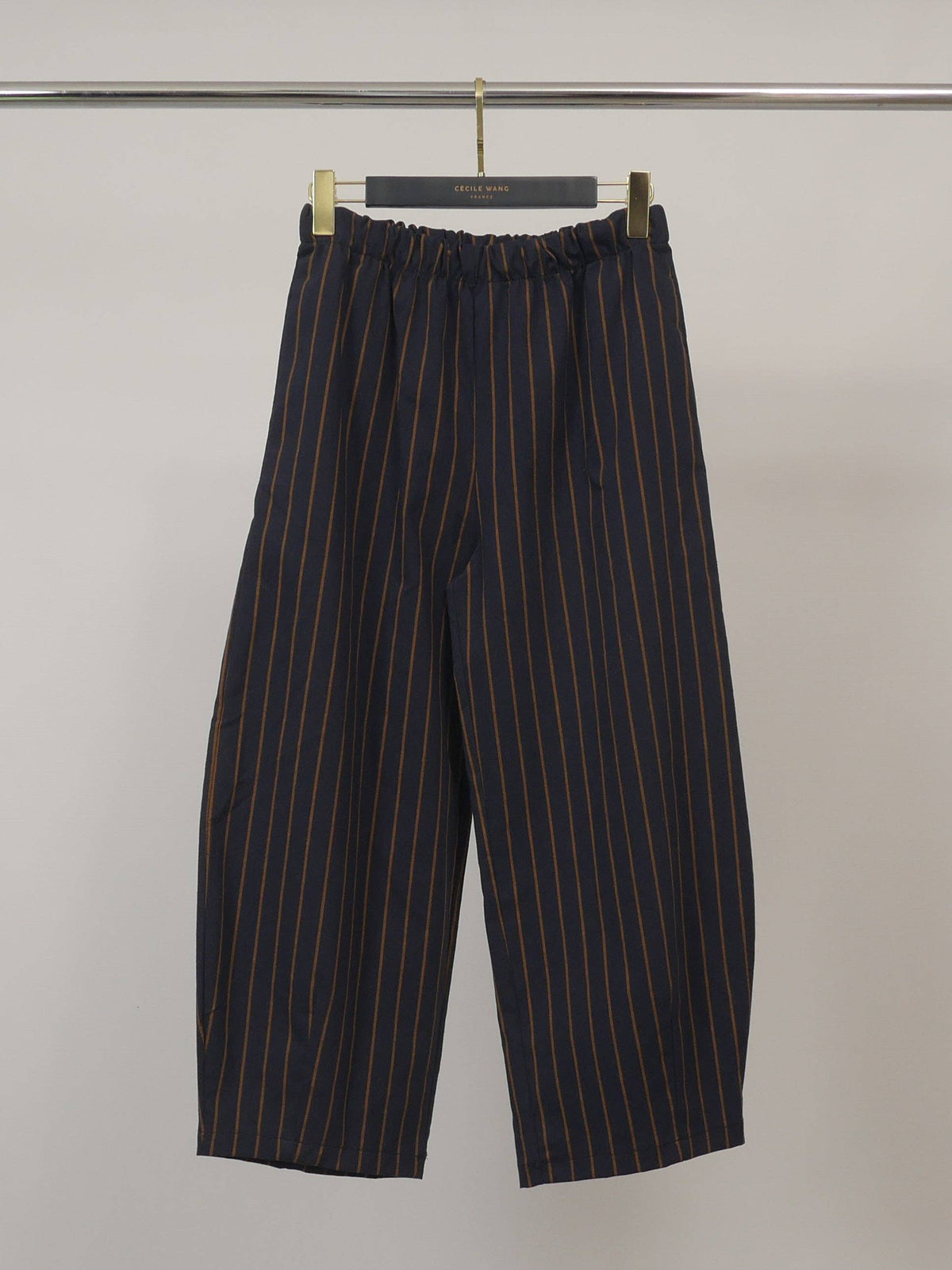 Pantalon ample à rayures verticales et taille élastique – THS67625BE2