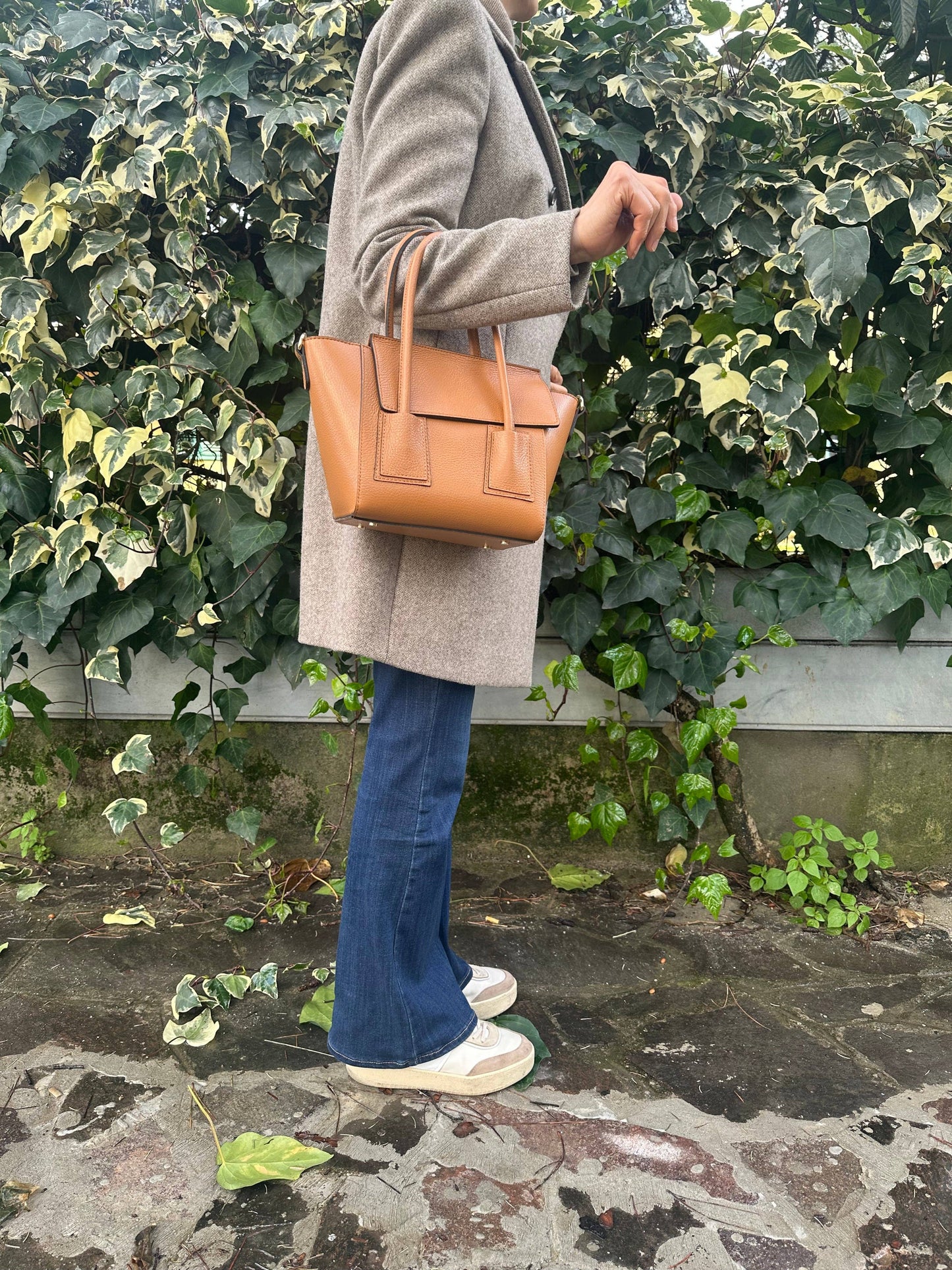 ANGELINA - Sac en cuir véritable: Cognac (cuir)