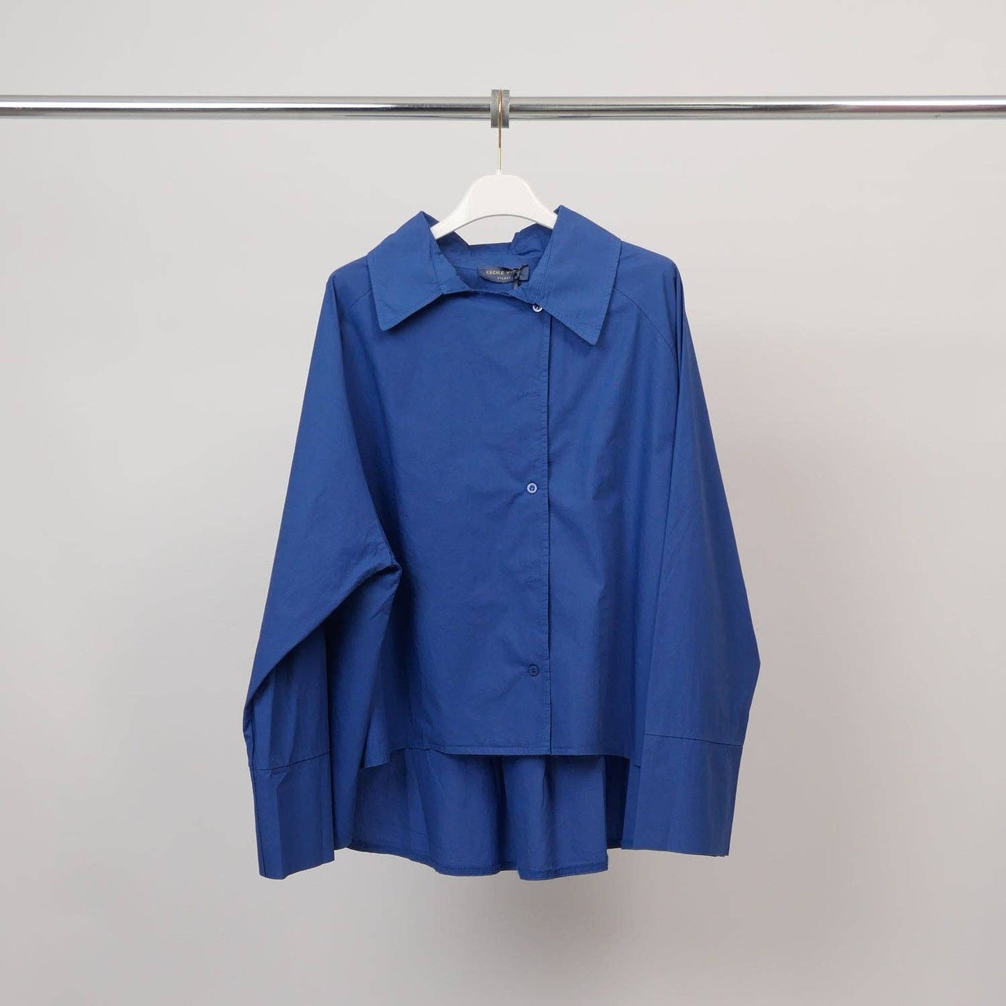 Chemise en coton à boutonnage asymétrique – DB14916: Blanc