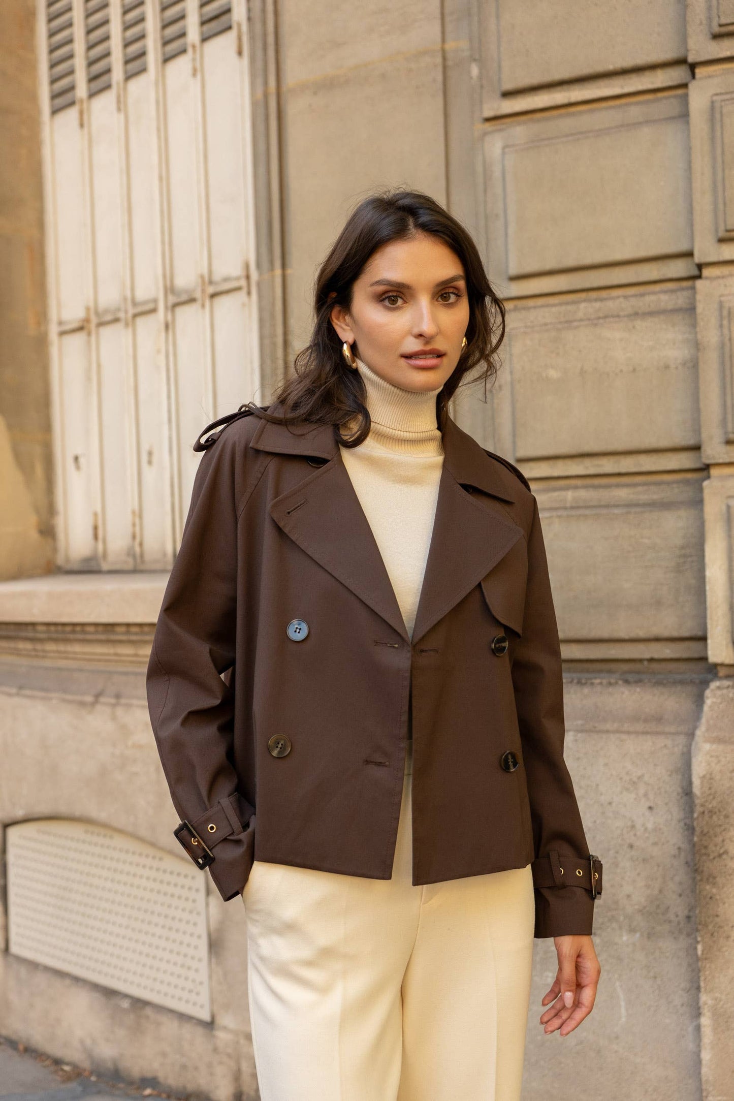 Trench cropped uni en coton mélangé: Blanc