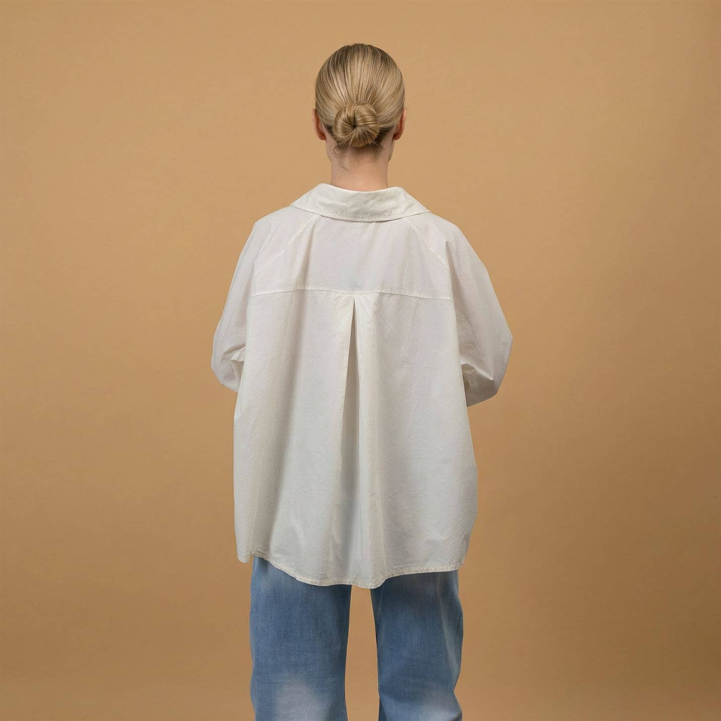 Chemise en coton à boutonnage asymétrique – DB14916: Blanc