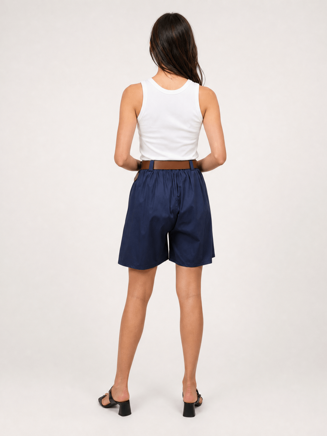 Short large en coton à ceinture bouclée TDM55525-3